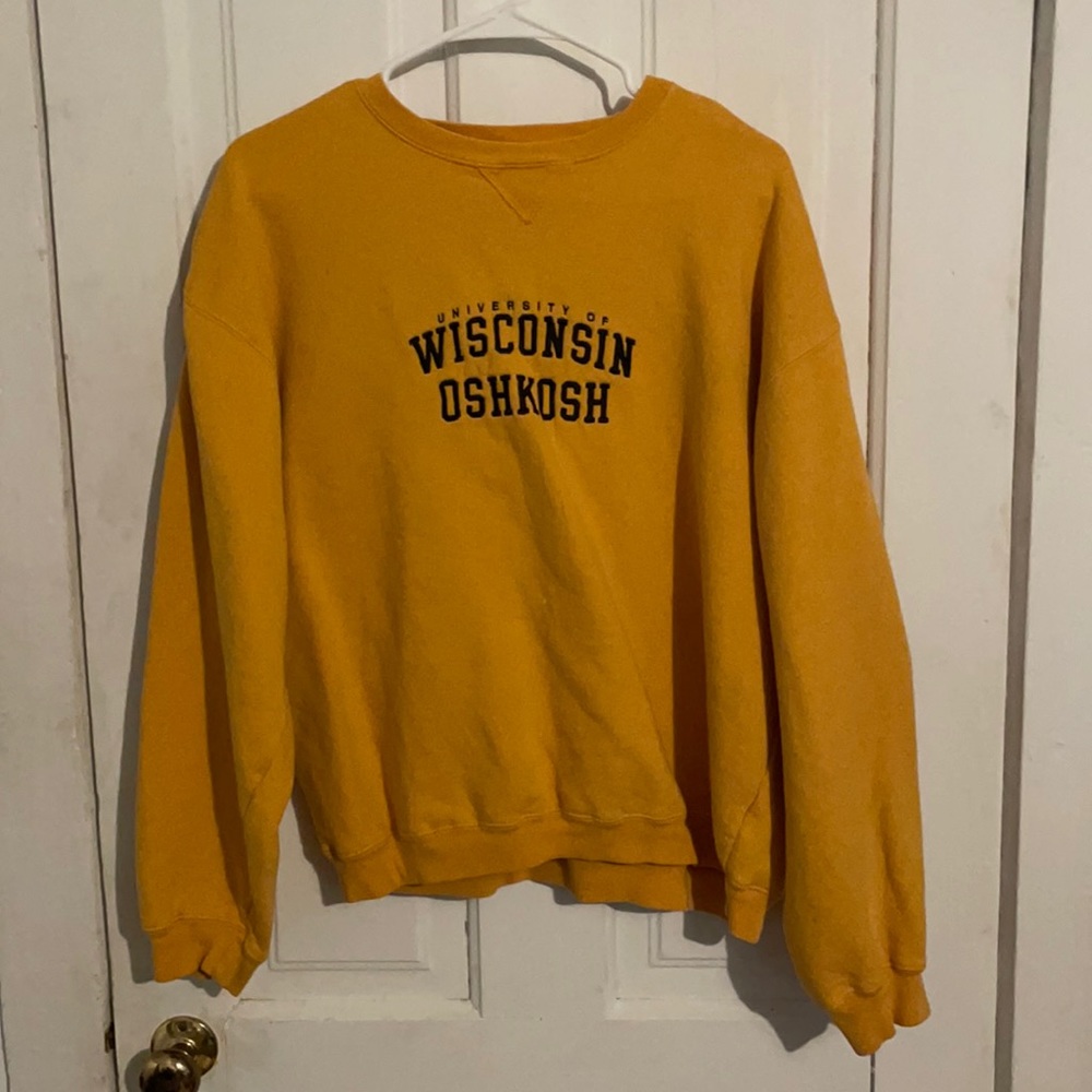 University of Wisconsin-Oshkosh crew neck
